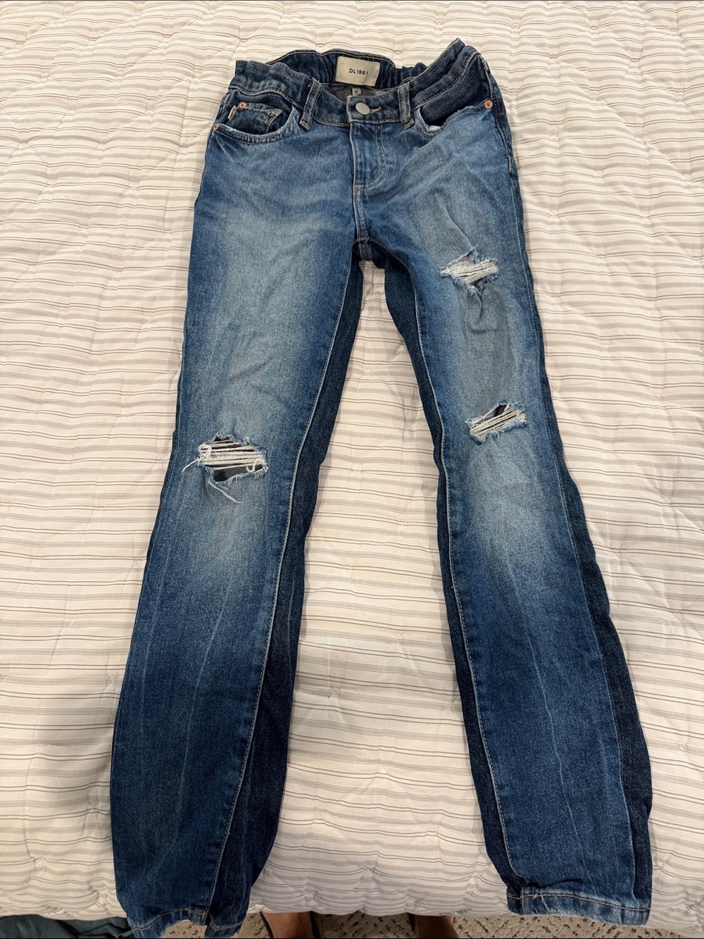 DL1961 Women's Blue Distressed Boyfriend Jeans